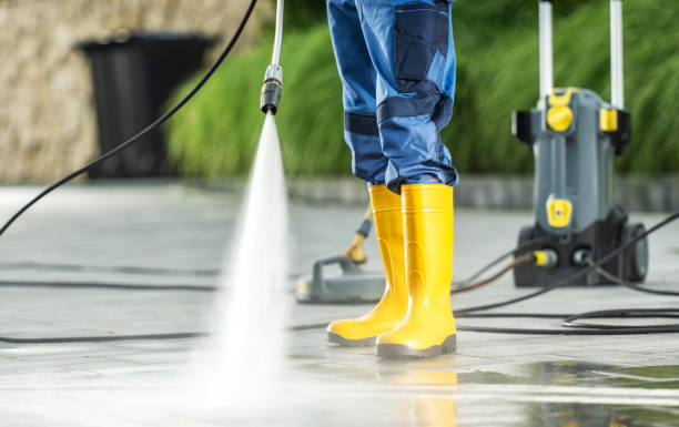 Best Garage Pressure Washing  in Cottage Lake, WA